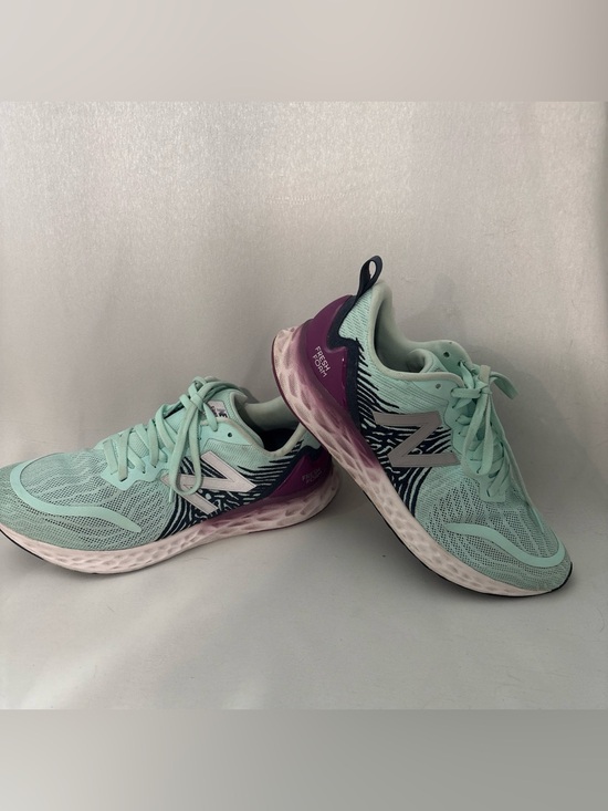 New Balance Shoes - New Balance Women's Running Shoes Mint Green & Purple Accent size 9.5 US